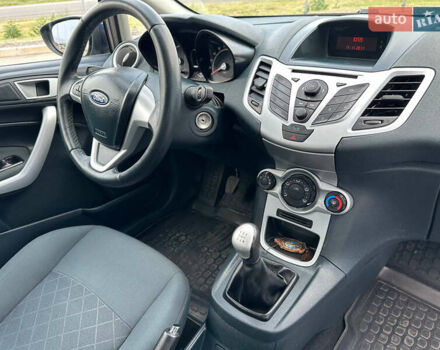 Форд Фиеста 2011 в Днепре (Днепропетровске) на Automoto.ua Синий Форд Фиеста, объемом двигателя 1.4 л и пробегом 124 тыс. км за 6999 $, фото 13 на Automoto.ua