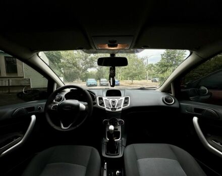 Синий Форд Фиеста, объемом двигателя 1.4 л и пробегом 240 тыс. км за 6199 $, фото 5 на Automoto.ua