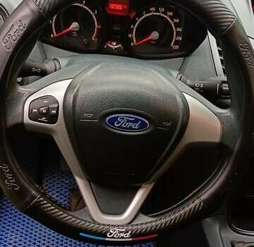 Синій Форд Фієста, об'ємом двигуна 1.2 л та пробігом 132 тис. км за 5200 $, фото 8 на Automoto.ua