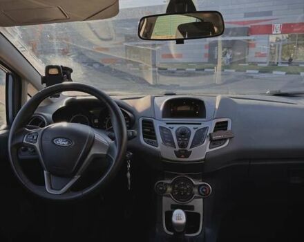 Синий Форд Фиеста, объемом двигателя 1.4 л и пробегом 186 тыс. км за 5750 $, фото 10 на Automoto.ua