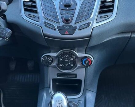 Форд Фієста 2011 у Києві на Automoto.ua Синій Форд Фієста, об'ємом двигуна 1.4 л та пробігом 217 тис. км за 5500 $, фото 11 на Automoto.ua