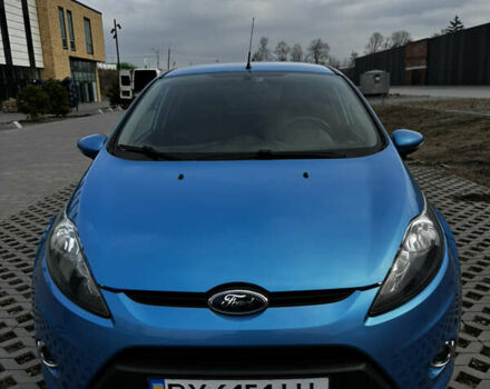 Синий Форд Фиеста, объемом двигателя 1.39 л и пробегом 88 тыс. км за 7200 $, фото 1 на Automoto.ua