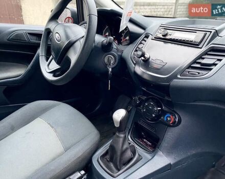 Синій Форд Фієста, об'ємом двигуна 1.4 л та пробігом 176 тис. км за 4600 $, фото 8 на Automoto.ua