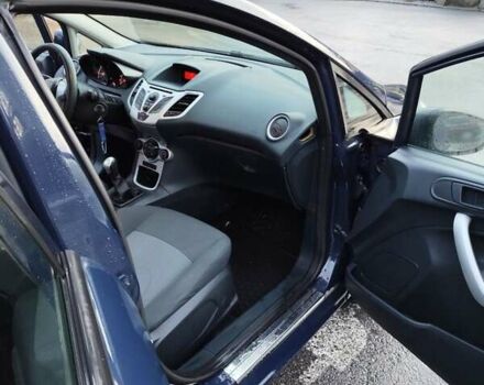 Синий Форд Фиеста, объемом двигателя 1.2 л и пробегом 117 тыс. км за 5629 $, фото 16 на Automoto.ua