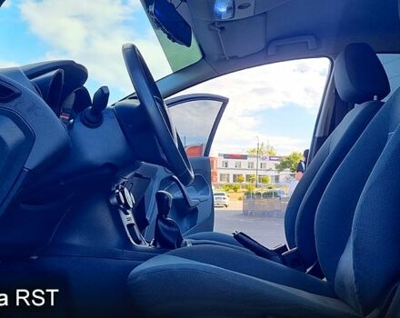 Синій Форд Фієста, об'ємом двигуна 1.4 л та пробігом 132 тис. км за 4999 $, фото 7 на Automoto.ua