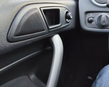 Синий Форд Фиеста, объемом двигателя 1.2 л и пробегом 117 тыс. км за 5629 $, фото 12 на Automoto.ua