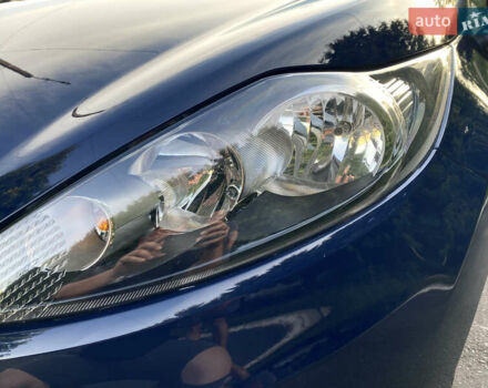 Синій Форд Фієста, об'ємом двигуна 1.4 л та пробігом 175 тис. км за 4700 $, фото 6 на Automoto.ua