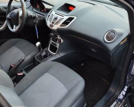 Синий Форд Фиеста, объемом двигателя 1.2 л и пробегом 117 тыс. км за 5629 $, фото 4 на Automoto.ua