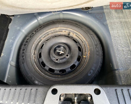 Синій Форд Фієста, об'ємом двигуна 1.4 л та пробігом 175 тис. км за 4700 $, фото 12 на Automoto.ua