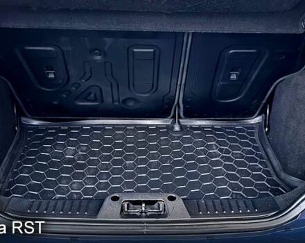 Синій Форд Фієста, об'ємом двигуна 1.4 л та пробігом 132 тис. км за 4999 $, фото 13 на Automoto.ua