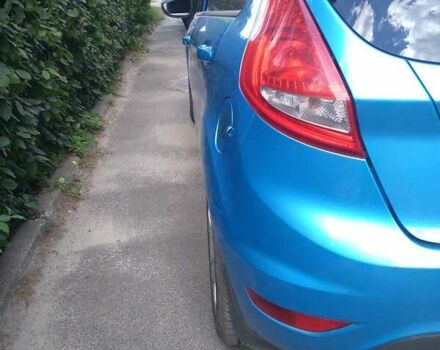 Синий Форд Фиеста, объемом двигателя 1.39 л и пробегом 209 тыс. км за 6600 $, фото 3 на Automoto.ua