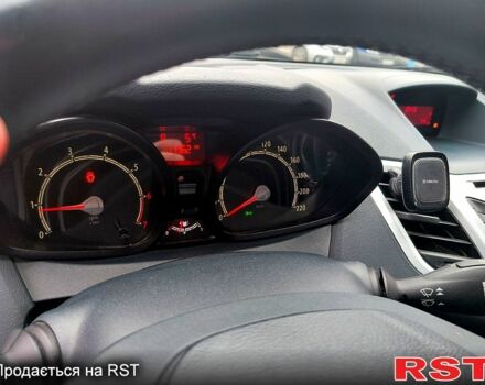 Синій Форд Фієста, об'ємом двигуна 1.4 л та пробігом 112 тис. км за 7500 $, фото 7 на Automoto.ua