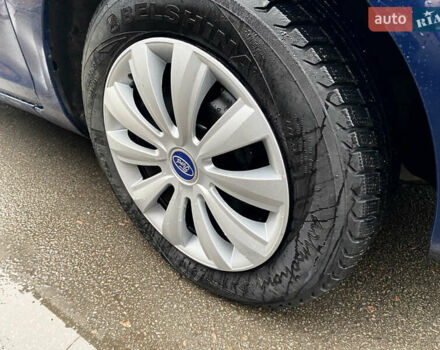 Синій Форд Фієста, об'ємом двигуна 1.4 л та пробігом 176 тис. км за 4600 $, фото 9 на Automoto.ua