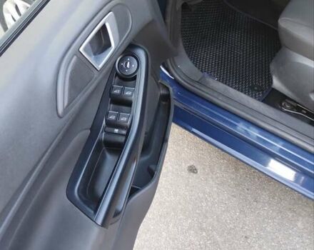 Синій Форд Фієста, об'ємом двигуна 1 л та пробігом 113 тис. км за 6900 $, фото 3 на Automoto.ua