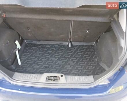 Синій Форд Фієста, об'ємом двигуна 1 л та пробігом 113 тис. км за 6900 $, фото 4 на Automoto.ua