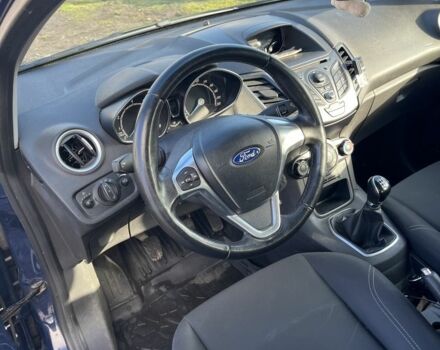 Синий Форд Фиеста, объемом двигателя 1 л и пробегом 108 тыс. км за 5999 $, фото 6 на Automoto.ua