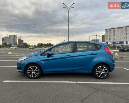 Синій Форд Фієста, об'ємом двигуна 1 л та пробігом 125 тис. км за 7500 $, фото 5 на Automoto.ua