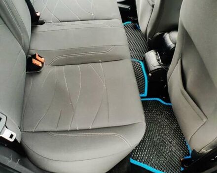 Синий Форд Фиеста, объемом двигателя 1 л и пробегом 173 тыс. км за 6800 $, фото 4 на Automoto.ua