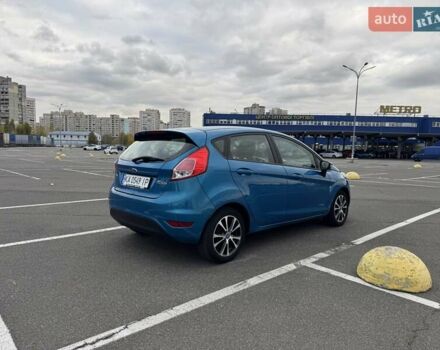 Синій Форд Фієста, об'ємом двигуна 1 л та пробігом 125 тис. км за 7500 $, фото 2 на Automoto.ua