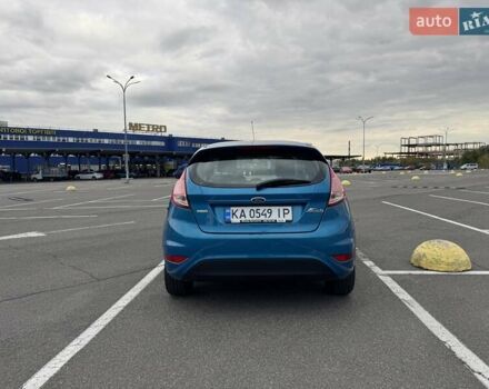 Синій Форд Фієста, об'ємом двигуна 1 л та пробігом 125 тис. км за 7500 $, фото 3 на Automoto.ua