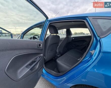Синій Форд Фієста, об'ємом двигуна 1 л та пробігом 125 тис. км за 7500 $, фото 13 на Automoto.ua