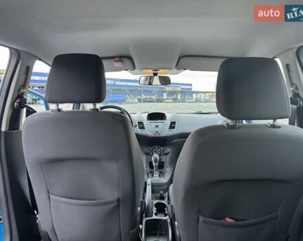 Синій Форд Фієста, об'ємом двигуна 1 л та пробігом 125 тис. км за 7500 $, фото 16 на Automoto.ua