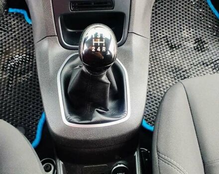 Синий Форд Фиеста, объемом двигателя 1 л и пробегом 173 тыс. км за 6800 $, фото 11 на Automoto.ua