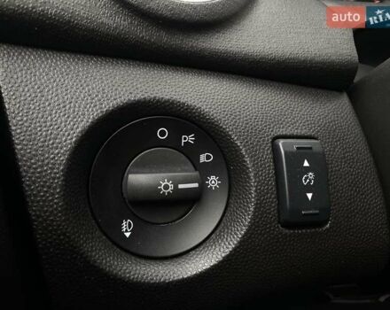 Синий Форд Фиеста, объемом двигателя 1.6 л и пробегом 109 тыс. км за 8350 $, фото 24 на Automoto.ua