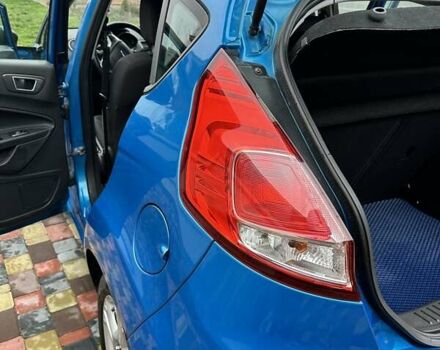 Синій Форд Фієста, об'ємом двигуна 1 л та пробігом 120 тис. км за 8500 $, фото 16 на Automoto.ua