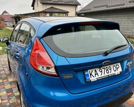 Синій Форд Фієста, об'ємом двигуна 1 л та пробігом 120 тис. км за 8500 $, фото 5 на Automoto.ua
