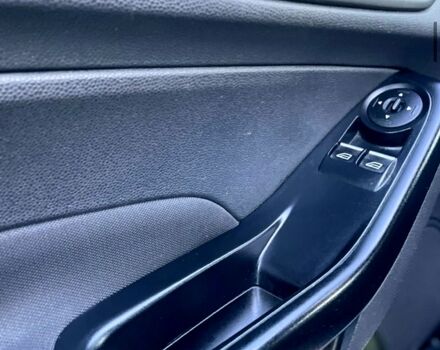 Синий Форд Фиеста, объемом двигателя 1 л и пробегом 202 тыс. км за 5800 $, фото 2 на Automoto.ua