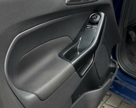 Синий Форд Фиеста, объемом двигателя 1 л и пробегом 190 тыс. км за 6600 $, фото 17 на Automoto.ua