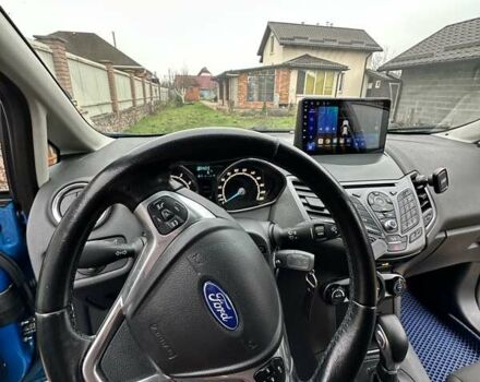 Синій Форд Фієста, об'ємом двигуна 1 л та пробігом 120 тис. км за 8500 $, фото 36 на Automoto.ua