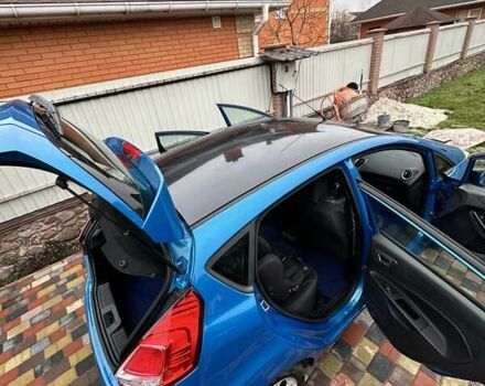 Синій Форд Фієста, об'ємом двигуна 1 л та пробігом 120 тис. км за 8500 $, фото 2 на Automoto.ua