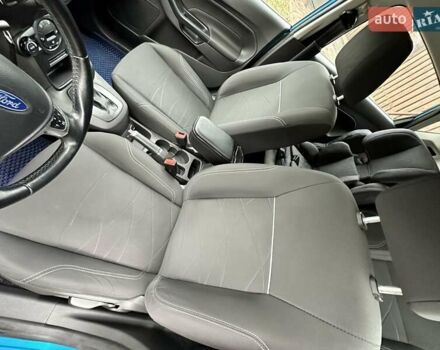 Синій Форд Фієста, об'ємом двигуна 1 л та пробігом 120 тис. км за 8500 $, фото 22 на Automoto.ua