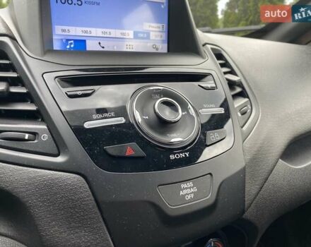 Синий Форд Фиеста, объемом двигателя 1.6 л и пробегом 109 тыс. км за 8350 $, фото 19 на Automoto.ua