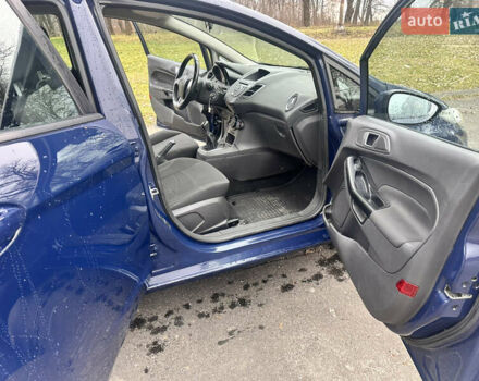Синий Форд Фиеста, объемом двигателя 1.24 л и пробегом 134 тыс. км за 6500 $, фото 10 на Automoto.ua