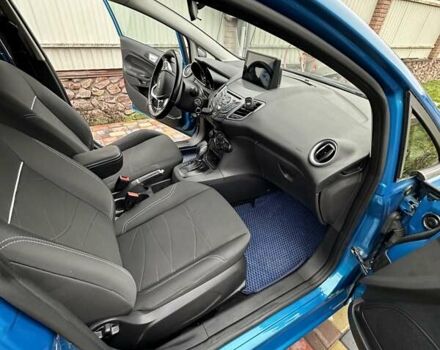 Синій Форд Фієста, об'ємом двигуна 1 л та пробігом 120 тис. км за 8500 $, фото 38 на Automoto.ua