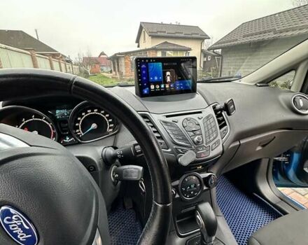 Синій Форд Фієста, об'ємом двигуна 1 л та пробігом 120 тис. км за 8500 $, фото 34 на Automoto.ua