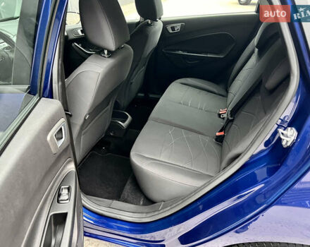 Синий Форд Фиеста, объемом двигателя 1 л и пробегом 53 тыс. км за 9500 $, фото 47 на Automoto.ua
