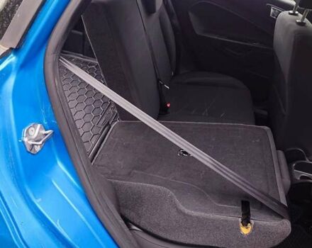 Синий Форд Фиеста, объемом двигателя 1 л и пробегом 86 тыс. км за 9700 $, фото 6 на Automoto.ua