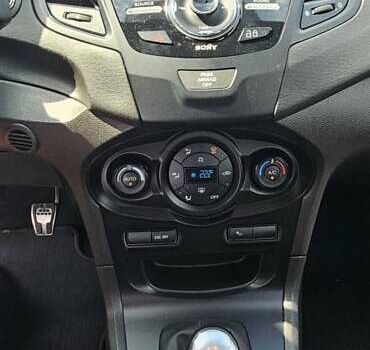 Синий Форд Фиеста, объемом двигателя 1.6 л и пробегом 110 тыс. км за 8700 $, фото 16 на Automoto.ua