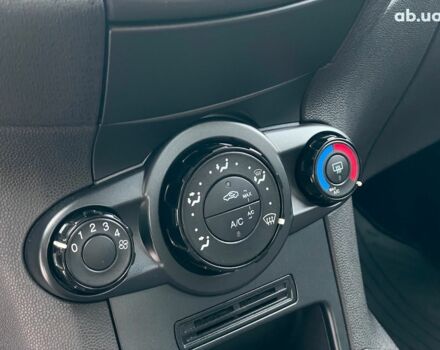 Синий Форд Фиеста, объемом двигателя 1 л и пробегом 101 тыс. км за 5990 $, фото 13 на Automoto.ua