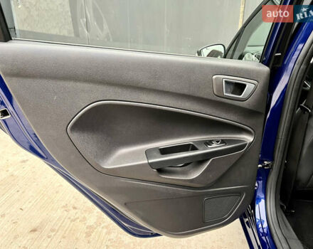 Синий Форд Фиеста, объемом двигателя 1 л и пробегом 53 тыс. км за 9500 $, фото 45 на Automoto.ua