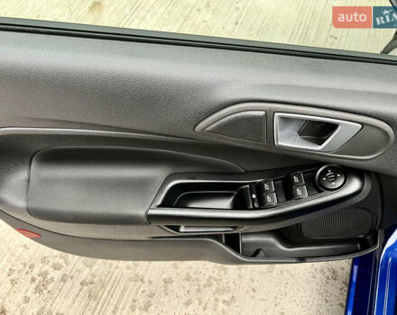 Синий Форд Фиеста, объемом двигателя 1 л и пробегом 53 тыс. км за 9500 $, фото 13 на Automoto.ua