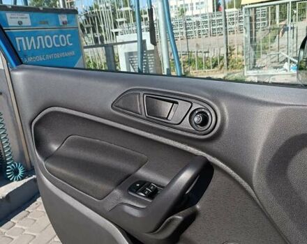 Форд Фиеста 2016 в Львове на Automoto.ua Синий Форд Фиеста, объемом двигателя 1.6 л и пробегом 124 тыс. км за 8000 $, фото 15 на Automoto.ua