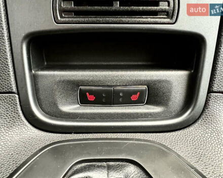 Синий Форд Фиеста, объемом двигателя 1 л и пробегом 53 тыс. км за 9500 $, фото 23 на Automoto.ua