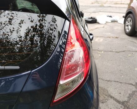 Синій Форд Фієста, об'ємом двигуна 0 л та пробігом 77 тис. км за 2150 $, фото 4 на Automoto.ua