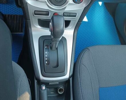Форд Фиеста 2016 в Львове на Automoto.ua Синий Форд Фиеста, объемом двигателя 1.6 л и пробегом 124 тыс. км за 8000 $, фото 18 на Automoto.ua
