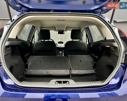 Синий Форд Фиеста, объемом двигателя 1 л и пробегом 53 тыс. км за 9500 $, фото 43 на Automoto.ua